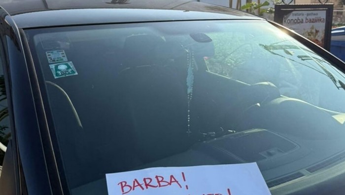 Dalmatinac je na nečijem autu ostavio urnebesnu poruku i nasmijao cijelu zemlju, fotka je hit