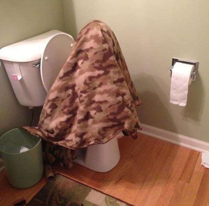 15. Ovako moj sin obavlja nuždu kad mu je hladno