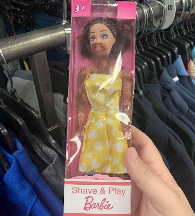 8. Bila sam na buvljaku i nadala se zanimljivim ulovima, ali dlakavoj barbiki se zaista nisam nadala.