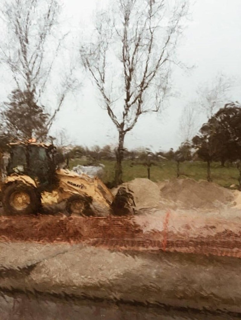 3. Zbog kiše je ispalo kao je prizor naslikan vodenim bojama