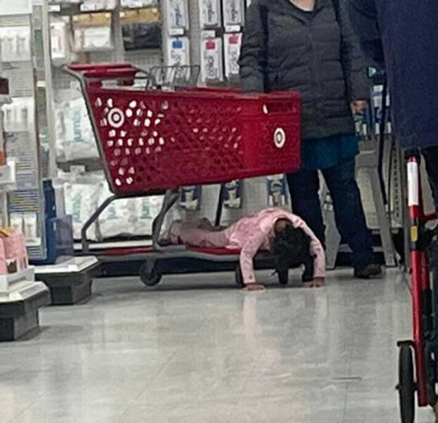 12. Pliva u supermarketu