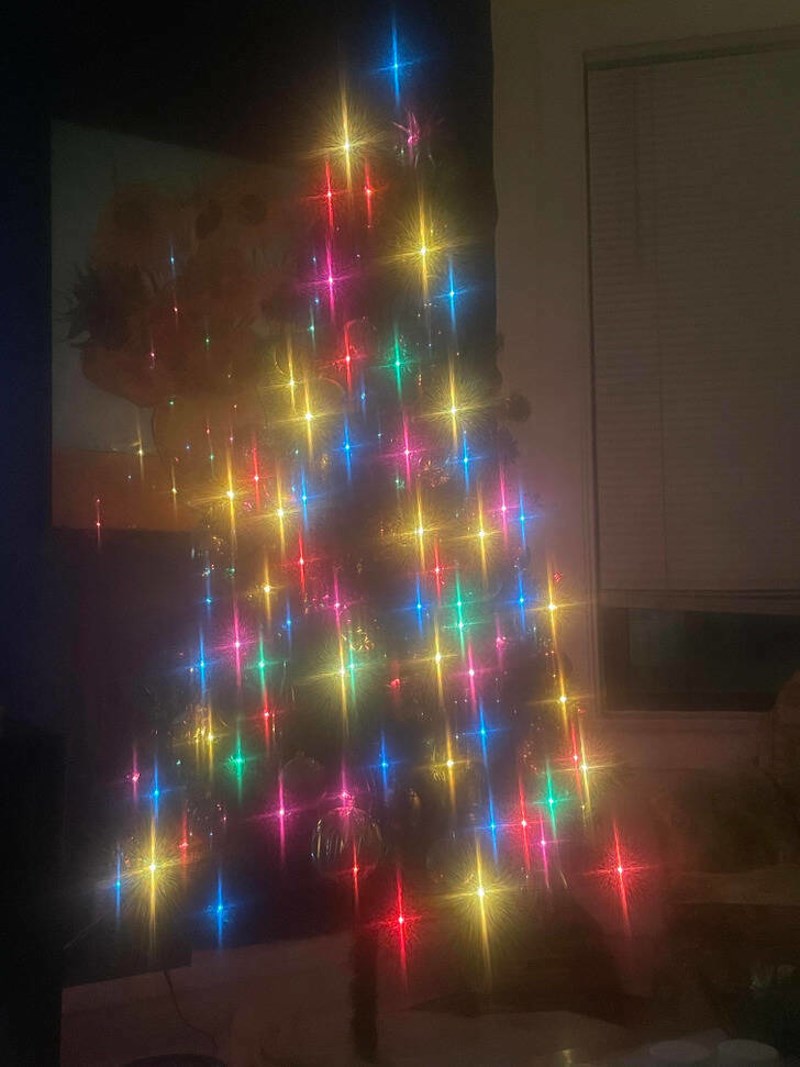 Fotkao sam božićno drvce prljavom kamerom i rezultat me oduševio