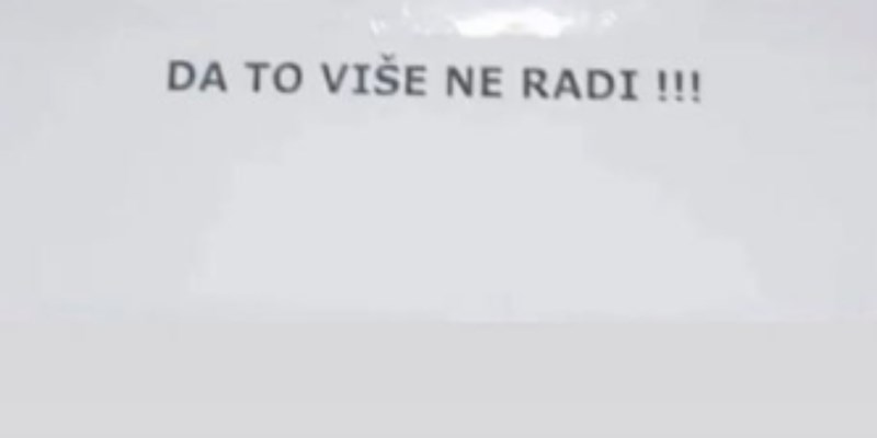 Nečija Bizarna Navika Zgrozila Je Stanare Zgrade, Morate Vidjeti Poruku ...