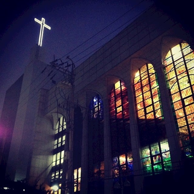 U Koreji je sve osvijetljeno, čak i križevi na crkvama.