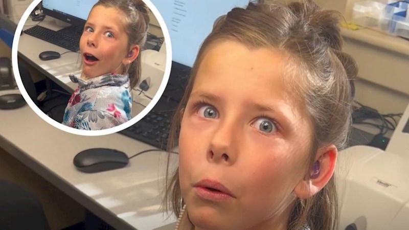 Gluha djevojčica prvi put u životu čula je svoj glas, rastopit ćete se kad vidite njezinu reakciju