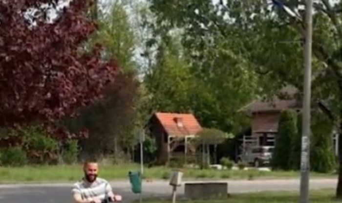 Snimka iz Srbije nasmijala je Balkance, morate vidjeti kako se tip provozao na romobilu