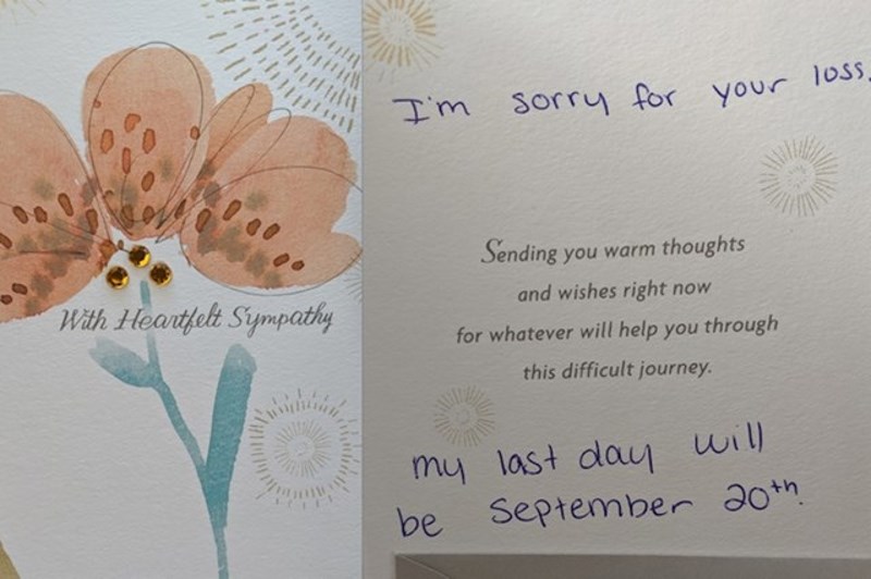 5. Kolegica je dala otkaz putem pisma u kojem je izrazila sućut šefu zbog njegovog gubitka