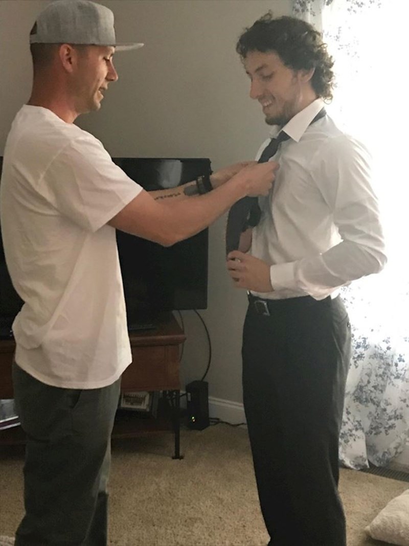 8. "Moj sin jedinac danas je završio srednju školu. Jako sam ponosan!"