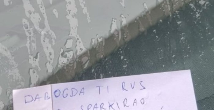 Tip s njemačkim tablicama parkirao je ispred tuđe kuće, na autu mu je osvanula nesvakidašnja poruka