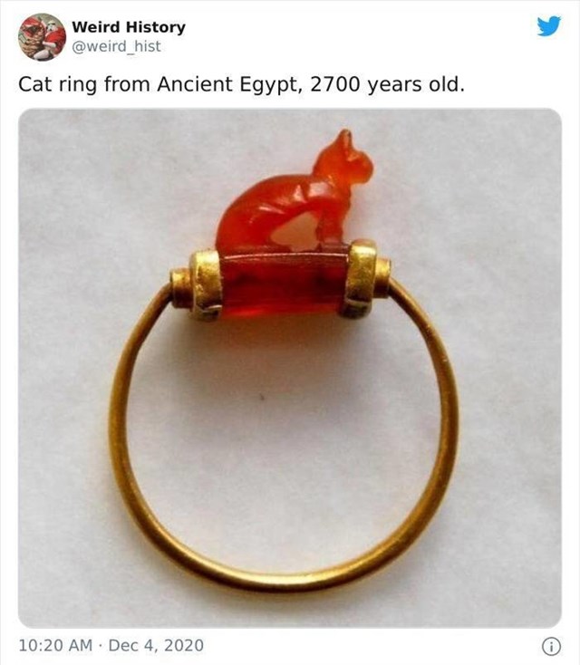 1. Prsten s mačkom iz drevnog Egipta, star barem 2700 godina
