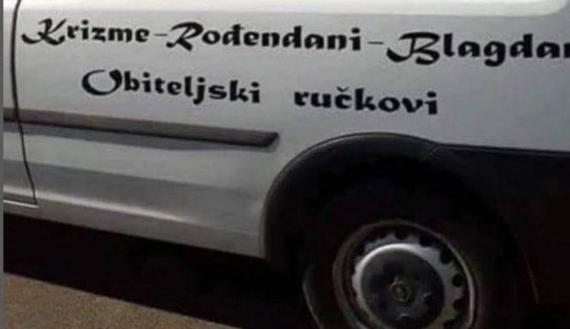 Natpis na kombiju jednog catering restorana nasmijao je cijelu regiju, morate vidjeti ovaj hit