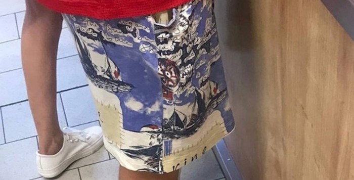 Netko je u Dalmaciji snimio turista s bizarnim detaljem na nožnim prstima, prizor je urnebesan