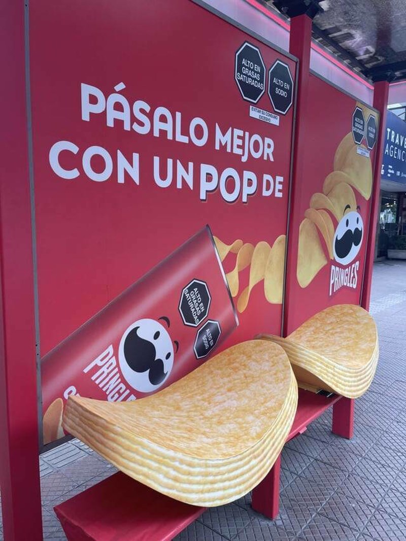14. Pringles klupica na autobusnoj stanici u Limi