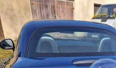 Detalj na jednom autu iz Poljske izazvao je salve smijeha na Fejsu, odmah ćete vidjeti zašto