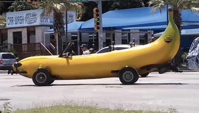 29. Banana automobil