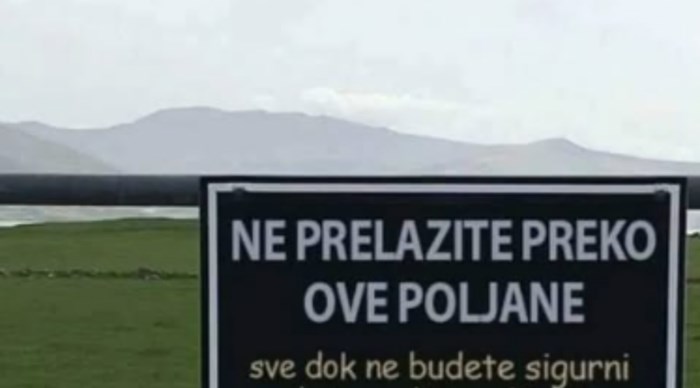 Obavijest ispred nečije ograđene livade nasmijala je čitavu regiju, za sve je kriv urnebesan detalj