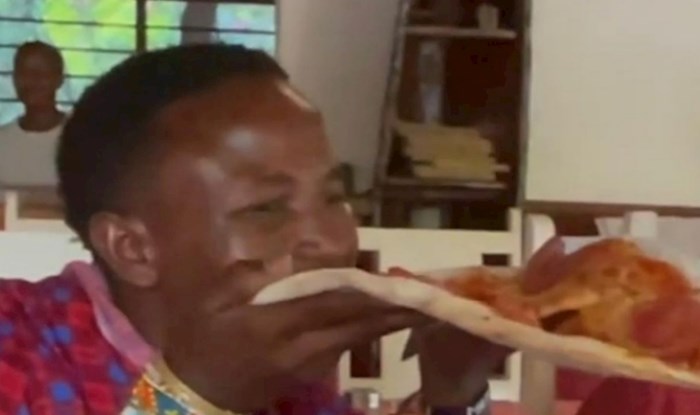 Pripadnici plemena iz Kenije prvi put su probali pizzu, snimka je brzinom munje postala viralni hit