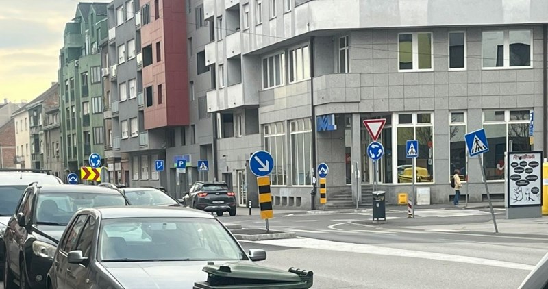Netko si je na Trešnjevci rezervirao parking na totalno sumanut način, morate vidjeti fotku