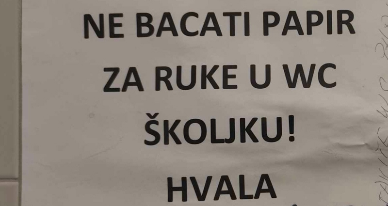 Fotka uputa iz jednog WC-a u Dalmaciji hit su na Fejsu, kad vidite što piše bit će vam jasno zašto