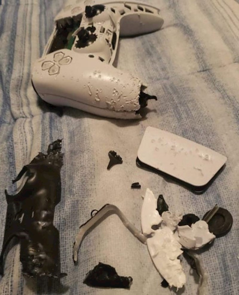 "Kupio sam novi PS 5. Moj pas nije oduševljen koliko vremena provodim na njemu pa mi je dao znak da nešto mijenjam"