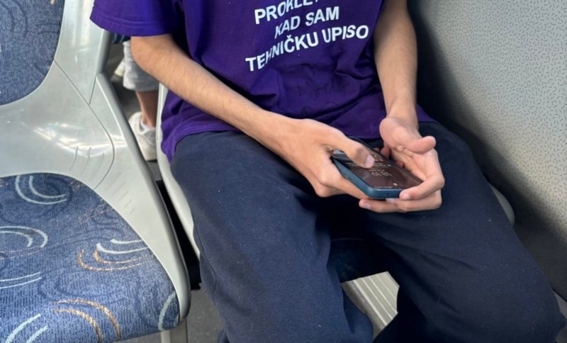 Natpis na majici ovog maturanta izazvao je salve smijeha u cijeloj Hrvatskoj, fotka je teški hit