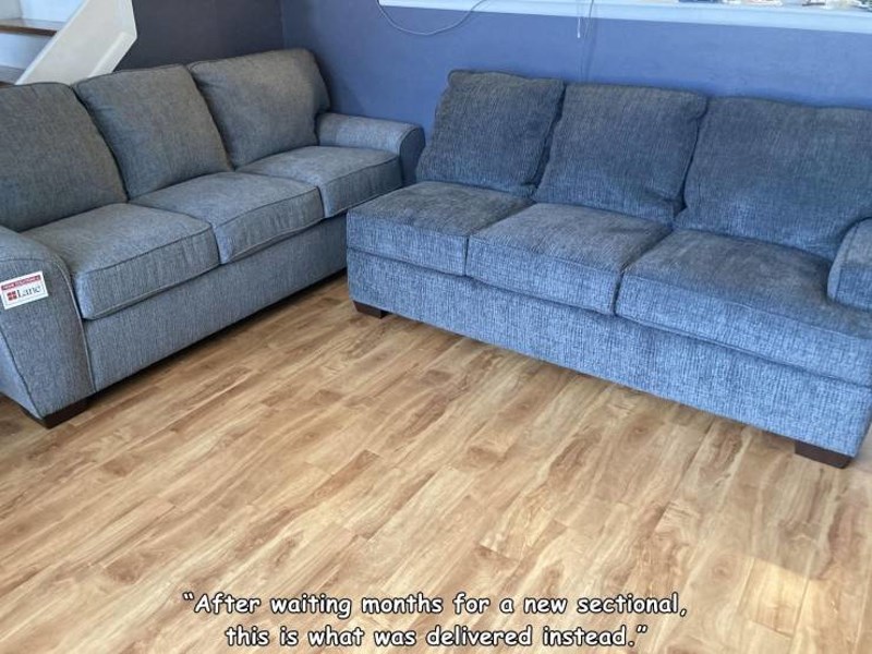 8. Naručili smo kutnu garnituru koju smo čekali mjesecima. Ovo nam je stiglo.