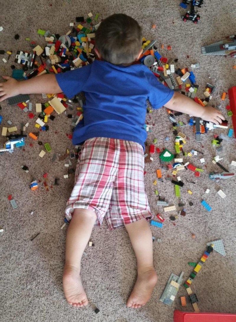 2. Ovako je moj sin zaspao