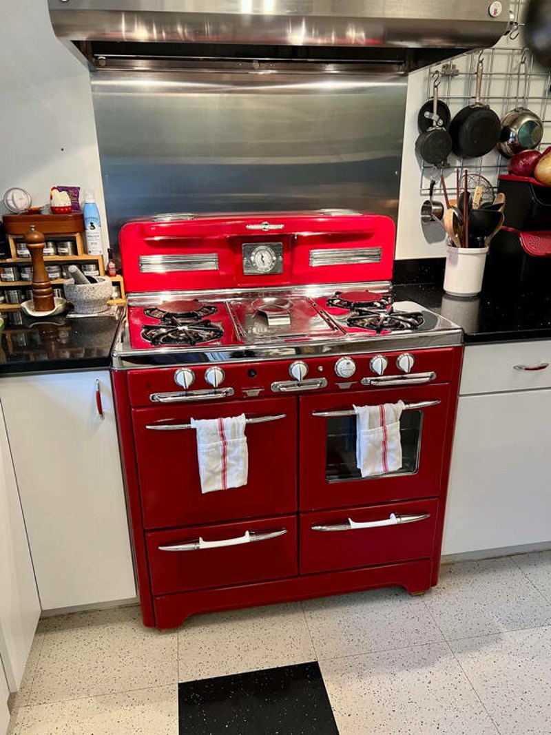 1. Profesionalni štednjak iz 1950-ih