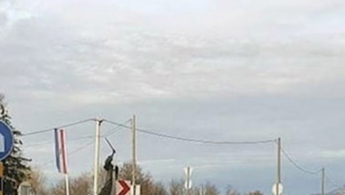 Prizor s jednog kružnog toka iznenadio je vozače, fotka je brzinom munje obišla cijelu zemlju