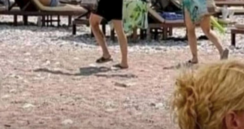 Prizor iz ljetovališta u Crnoj Gori nasmijao je mnoge, nećete vjerovati što je tip ponio na plažu