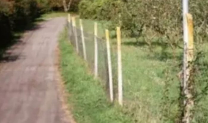 Natpis na ulazu u nečiji posjed nasmijao je slučajnog prolaznika, fotka je odmah postala hit u regij