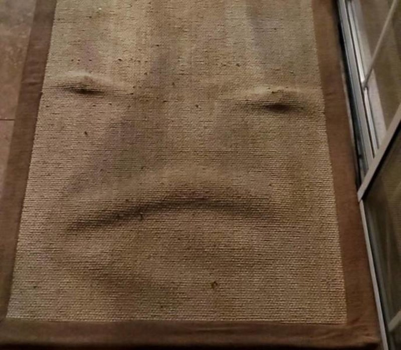 6. Oprala sam tepih u mašini. Ne djeluje sretno.