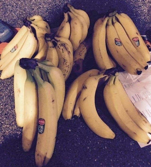 9. Kad pošalješ sina u dućan po nekoliko banana...
