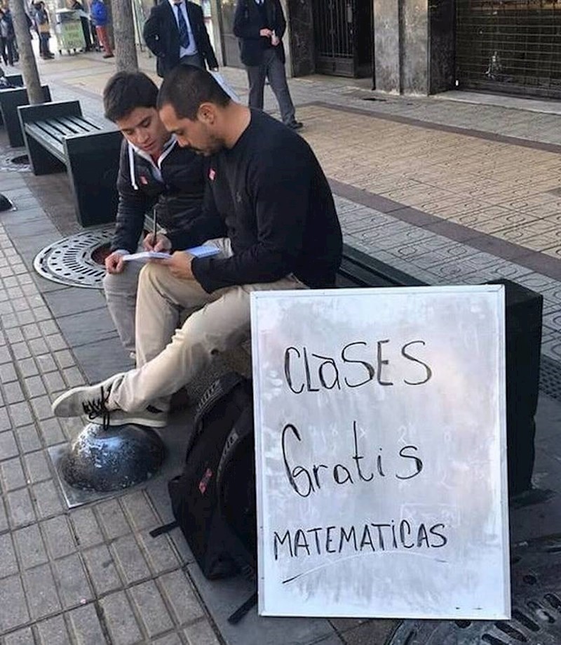 11. Profesor matematike koji zainteresiranima daje besplatne instrukcije