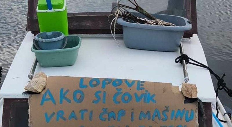 Na brodu u Dalmaciji osvanula je urnebesna poruka, morate vidjeti što je vlasnik poručio lopovu