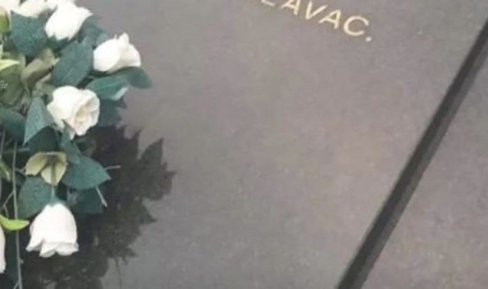 Natpis na nečijem grobu izaziva salve smijeha u cijeloj regiji, nešto bizarnije dugo niste vidjeli