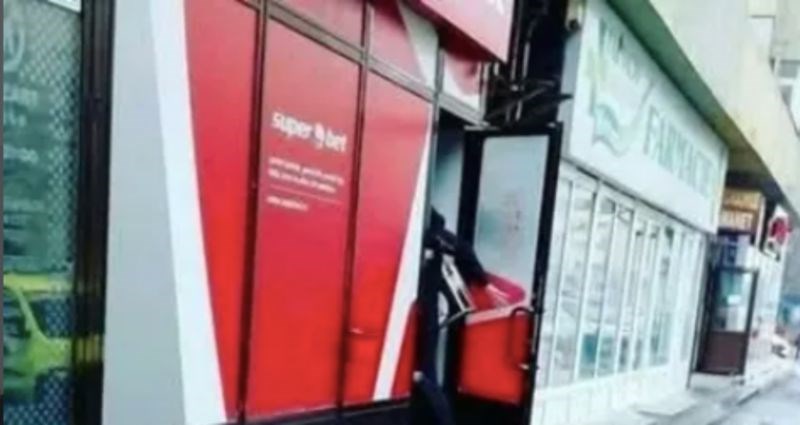 Prizor snimljen pred jednom kladionicom izazvao je salve smijeha na cijelom Balkanu, morate vidjeti