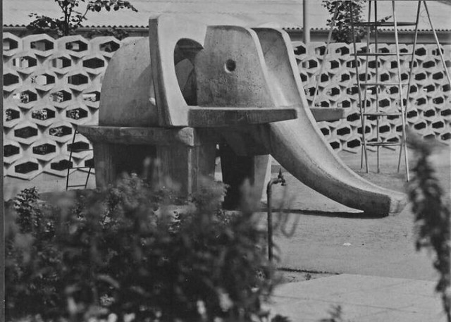 1. Tobogan u obliku slona napravljen 1965. u Dresdenu, Istočna Njemačka