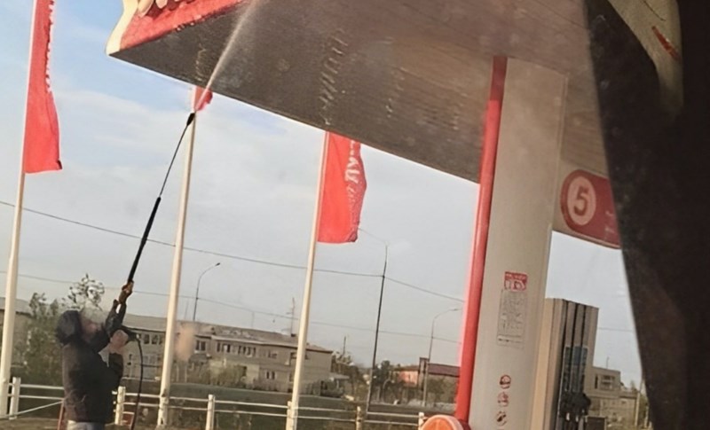 Prizor s benzinske u Bugarskoj lajkalo je preko 5 tisuća ljudi na Fejsu, totalno je bizaran