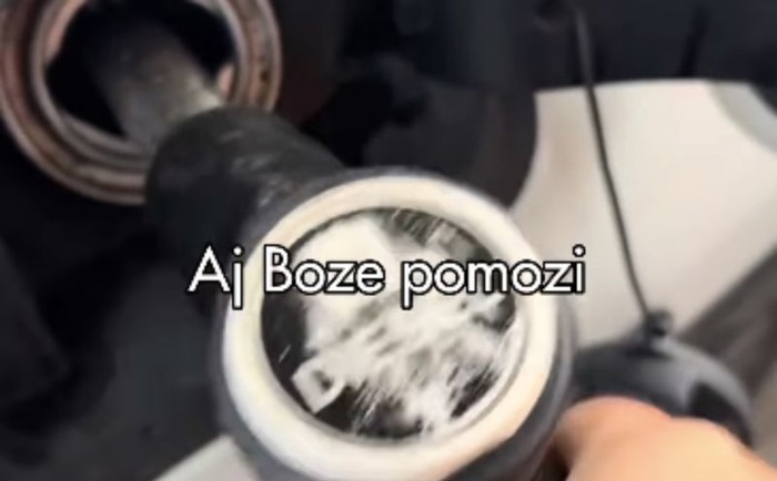 Žena je priznala što napravi stavi put prije točenja goriva, snimka je nasmijala cijeli Balkan