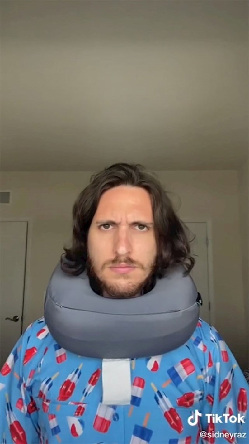 Jastuk za spavanje ide sprijeda