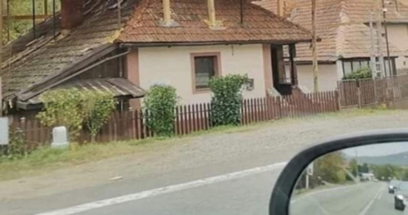 Fotka jedne kuće u Bugarskoj apsolutni je hit na Fejsu, morate vidjeti kako je netko popravio krov
