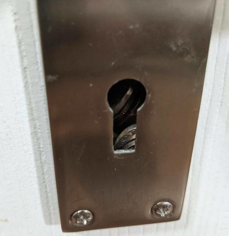 8. Napokon smo saznali gdje nestaje naš sitniš