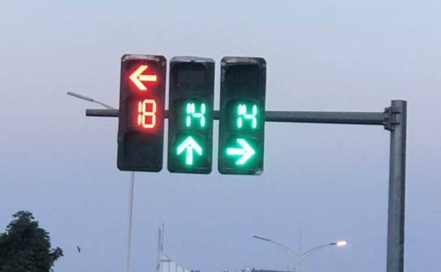 16. Semafori s odbrojavanjem
