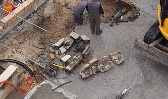 Fotka radova snimljena negdje u Hrvatskoj teški je hit na Fejsu, odmah će vam biti jasno zašto