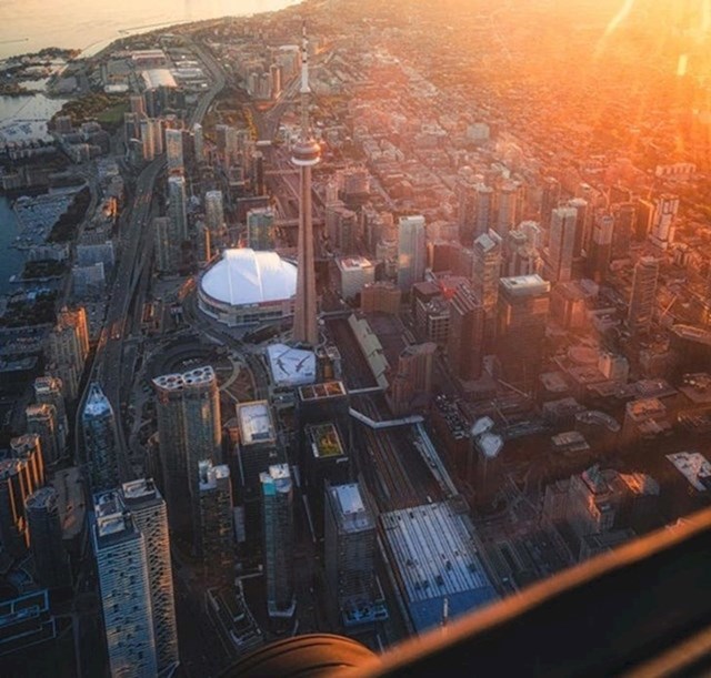 1. Pogled s jednog nebodera u Torontu