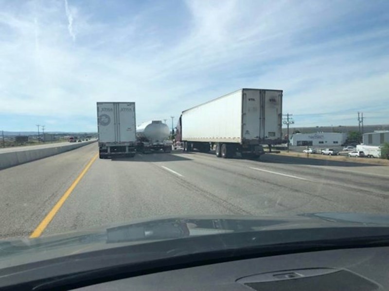 Ono kad se ispred tebe na autocesti pojavi ovo...