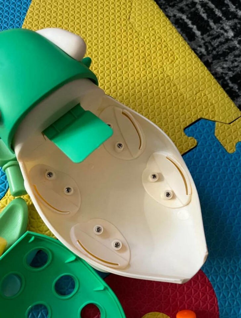 6. Unutrašnjost igračke izgleda kao Ninja kornjača