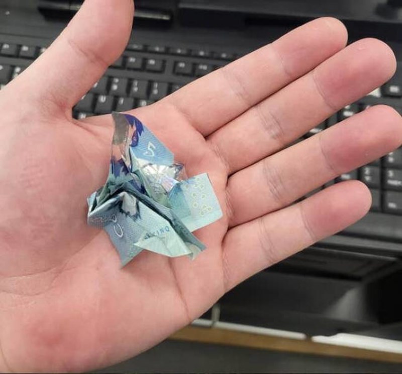 4. Čovjek koji je ovako platio uslugu...