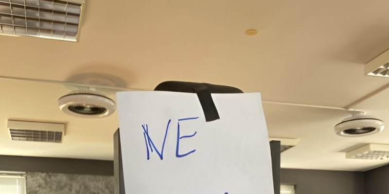 Članove teretane začudila je bizarno sročena obavijest na jednoj spravi, fotka je odmah postala hit